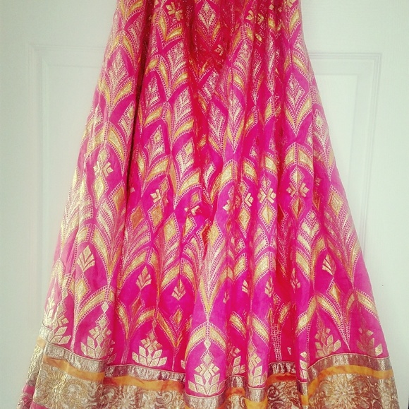 Bollywood Fashion wedding lehenga choli - Picture 7 of 8